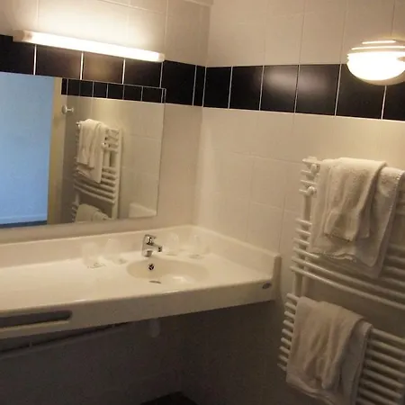 Domaine De Port Aux Rocs ホリデーパーク 3*