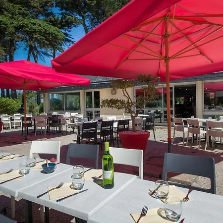 Domaine De Port Aux Rocs 홀리데이파크