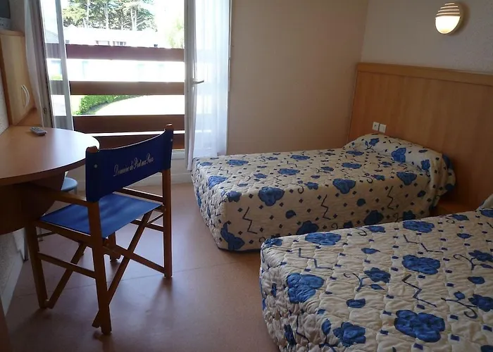 Domaine De Port Aux Rocs Holiday park